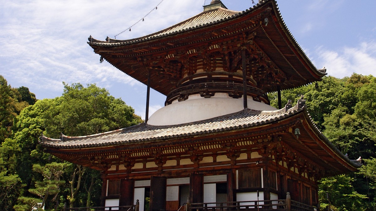 岩出のデートスポット7選｜和歌山・根来寺と緑花センター半日プラン