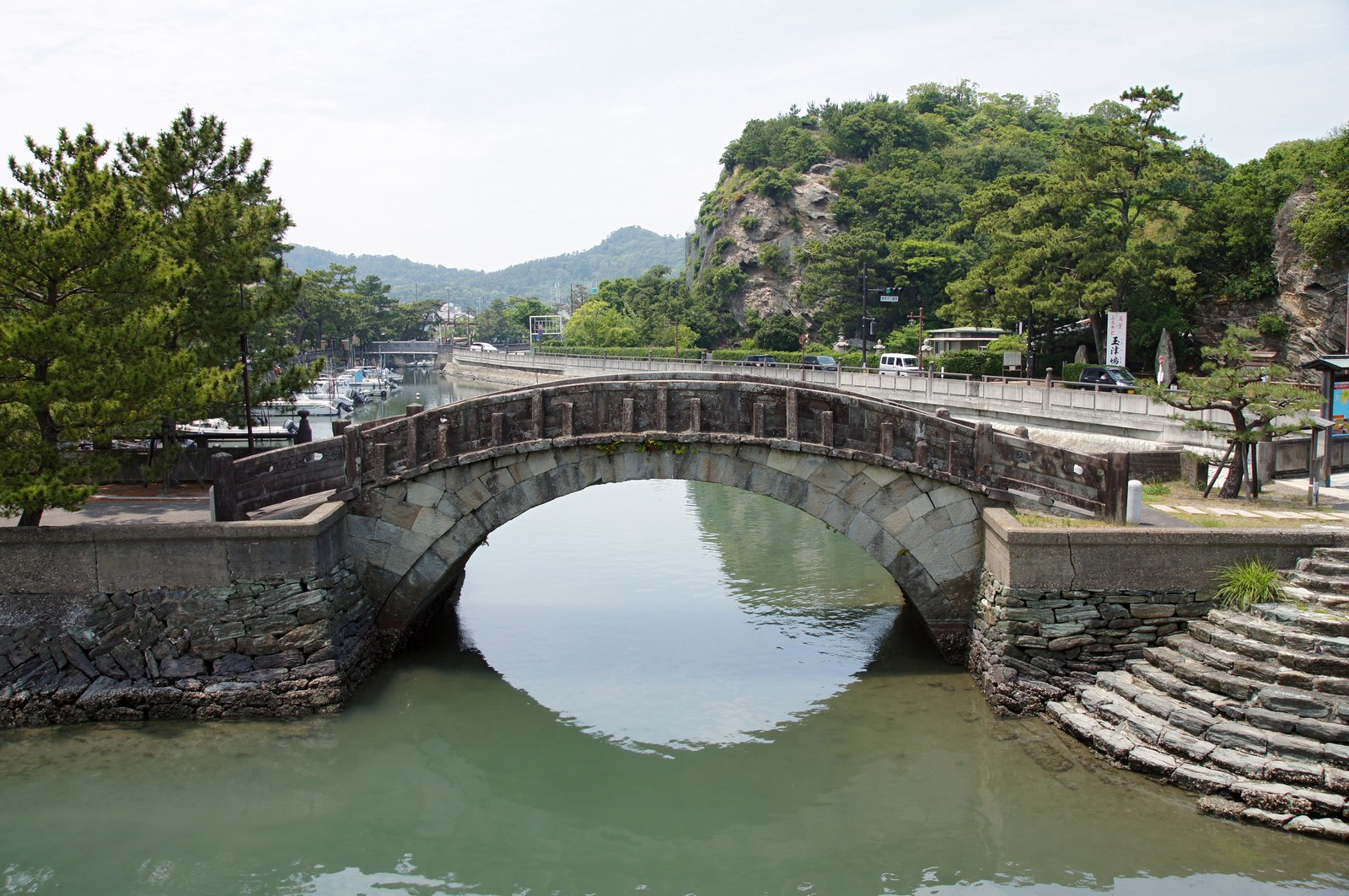 和歌浦の石造アーチ橋・不老橋