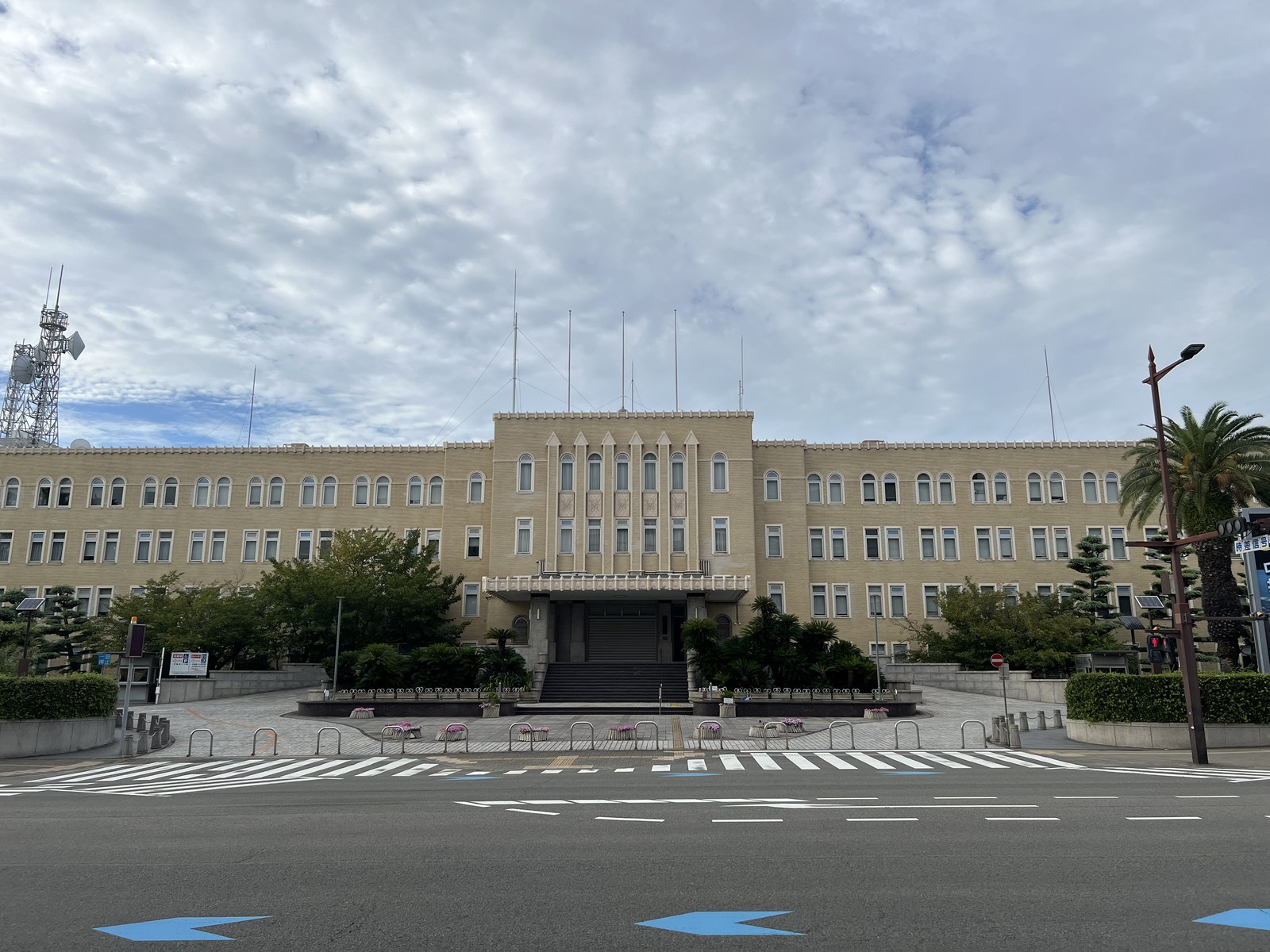 和歌山市にある和歌山県庁本館